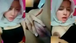 Ukhti Berhijab Cantik Pamer Uting Payudara Montok