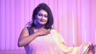 Video Bugil Sucharita: Goyangan Saree Yang Menggoda
