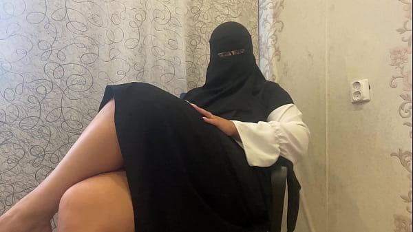 Hijab Arab Mama Tiri Lagi Mainin Diri Sendiri