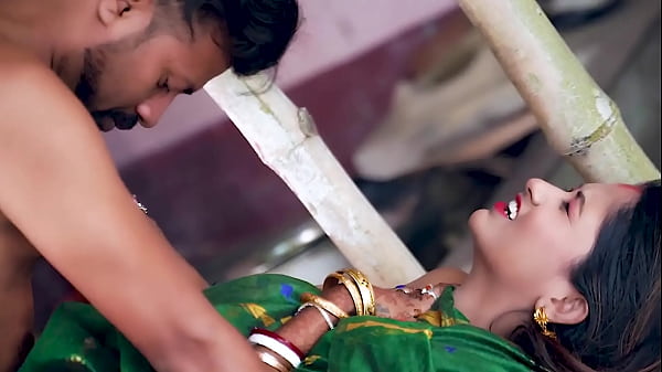 Desi Bhabhi Digoda Devar Ke Saath Bahar Gandi Awaz Mein Chudai