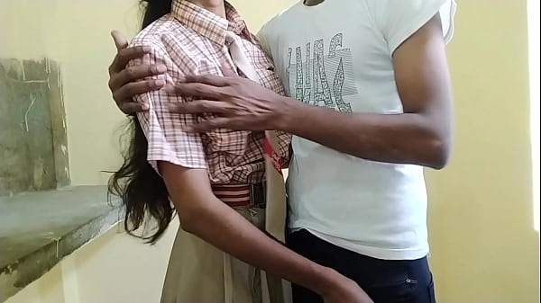 Cewek Sekolah Desa Digoblokin Sama Pacarnya Sendiri, 18 Tahun, Crot Di Mana-mana