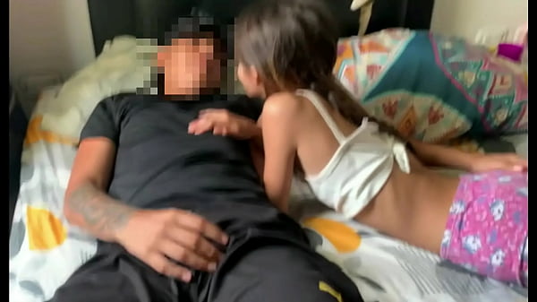 Kakak Tiri Gatal Nekat Ngentot Adik Tirinya Saat Ortu Lagi Keluar Rumah – Cerita Lengkap …