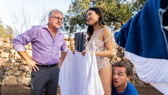Brazzers – Kontol Di Ujung Garis, Siap Nembus