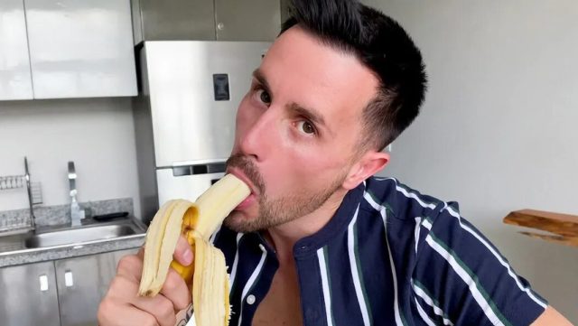 Bruno Gabriel, Si Murid Nakal, Gaya Pov Gay Amatir Yang Bikin Greget.