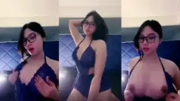 Julia Lea Pamer Memek Coklat Mulus Pol