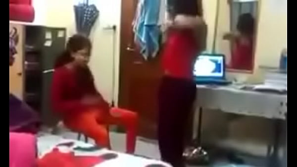Lucah Banget Di Hostel, Cerita Lucu Sambil Ngacengin