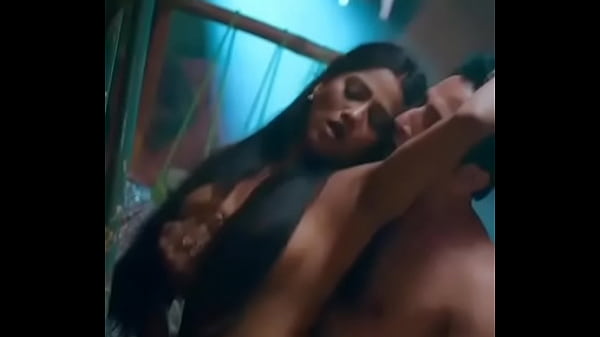 Cewek Desi India Lagi Manjain Pacarnya, Bikin Gregetan