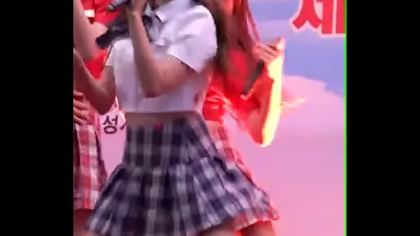 Seung Ha Lagi Goyang Hot Di Fancam, Bikin Greget!