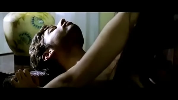 Adegan Panas Dan Seksi Di Film Hindi Yang Bikin Nafsu Naik