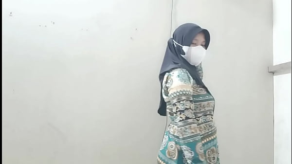 Ngentot Istri Tetangga Pas Suaminya Cabut Kerja, Enak Banget
