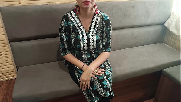 Jija Ji Ngiler Liat Tubuh Saali Yang Seksi, Langsung Crot Di Memek Dan Buntutnya Pake Suara Hindi.