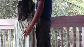 Guru Bejat Manjain Murid Montok Di Rumah, Bikin Basah Kena Tangan Nakal.