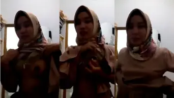 Guru Berjilbab Pamer Tetek Buat Mainan Selingkuhan