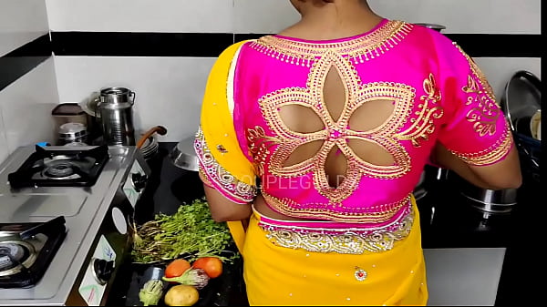 Saat Masak Di Dapur, Sialan Si Adik Ipar Lagi Ngewein, Mertua Pergi Ke Pasar.