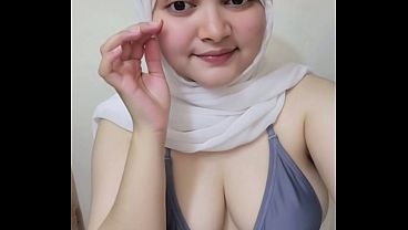 Hari-hari Awal Goyang Twerk Pakai Hijab, Bikin Makin Panas Dan Liar.