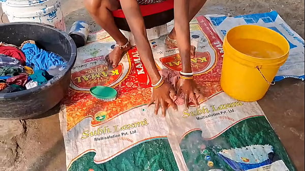 Desi Istri Kampung, Baju Do Rahi, Bokong Digebukin Keras-keras, Ngentot Memek Tembus Sampe Dalem