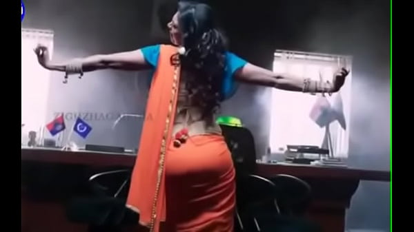 Desi Pantat Bungkus Saree, Bikin Ngaceng.