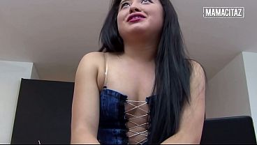 Gondrongan Pantat Tebal Cewek Latin Bungkuk Pake Rok Mini… Dia Gak Tahan Pegang-pegang Terus.