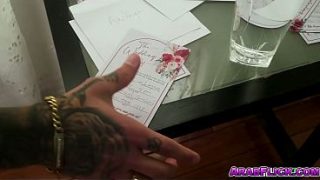 Anak Tiri Hijab Taat Kehilangan Keperawanan Saat Digarap Pacar Rahasia