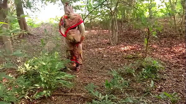 Malam Natal Panas Di Hutan, Desi Radhika Siap Digilas Nafsu Liar