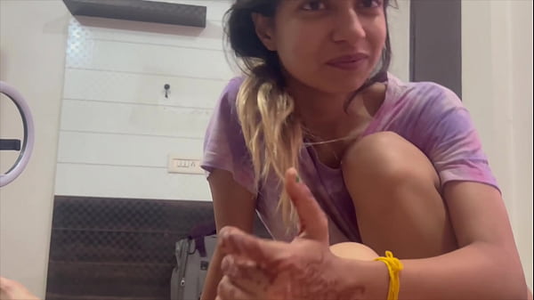 Desi Cewek Ngacir Jari Dimasukin Ke Bokong Sama Kakak Tiri