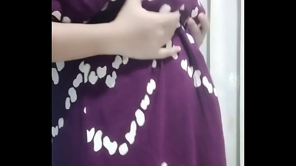 Bu Guru Hijab Pamer Memek Basah Bikin Ngiler.