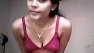Dehati Kaamuu Telanjang, Video Solo Panas Menggoda