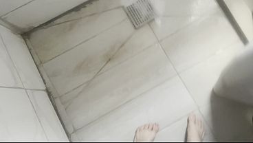 Aku Nemu Getol Di Kamar Ibu Tiri Arabku, Trus Kasi Dia Cobain Kontol Asli.