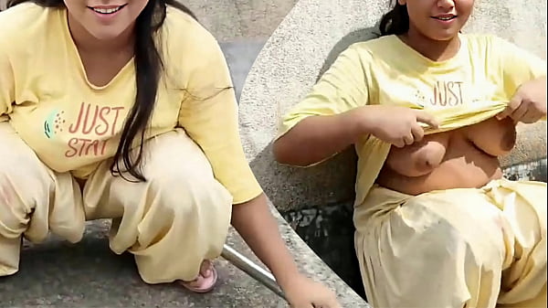जवान शादीशुदा भाभी के साथ छत पर गरमागरम रोमांस, देसी गांव की छोरी का भावुक हिंदी सेक्स वीडियो