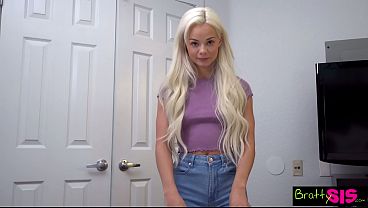 Si Blonde Nakal Elsa Jean: “kasih Duit Lo, Gw Hisap Kontol Lo Sampe Kering”