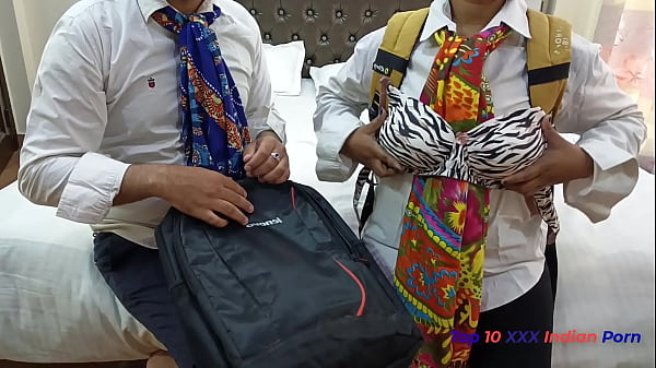 Anjing Desi Paling Bejat Ngewe Cewek Desi Di Hotel Oyo Pertama Ketemu, Crot Di Dalem