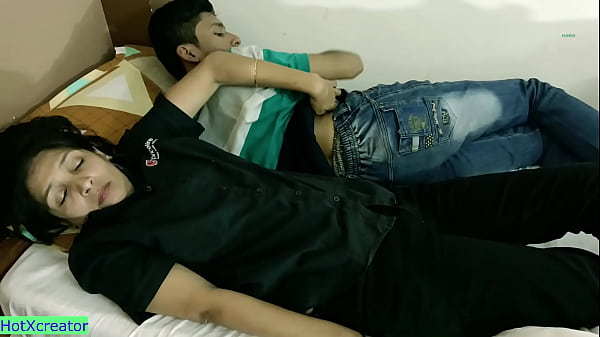 Berbagi Ranjang Dengan Kakak Tiri! Nge-seks Panas Banget Suara Hindi Bikin Muncrat